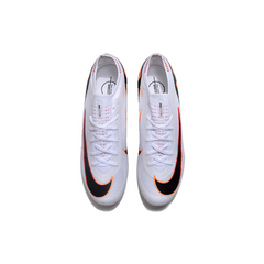alt
Chaussures de foot enfant Nike Zoom Mercurial Vapor 15 Elite FG blanches, noires et orange - VENI Futebol