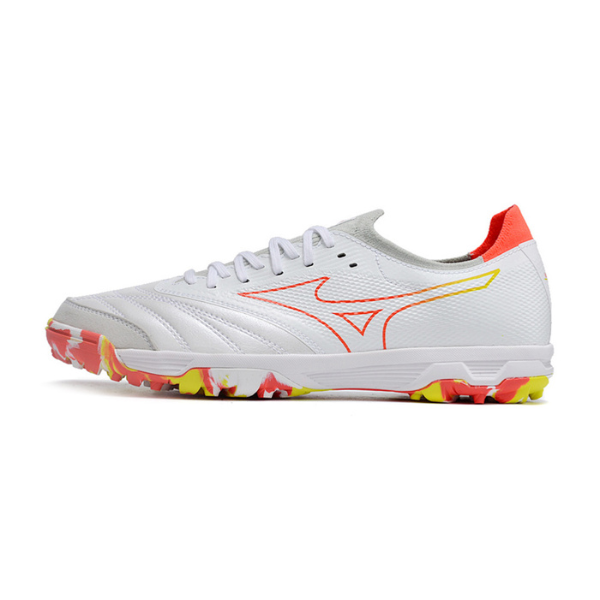 Mizuno Morelia Sala TF Society-Fußballschuh in Orange und Gelb - VENI Futebol
