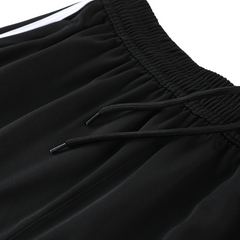 Adidas-Set: T-Shirt + Shorts in Weiß und Schwarz - VENI Futebol