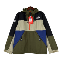 alt
Corta-vento The North Face verde e bege - VENI Futebol
