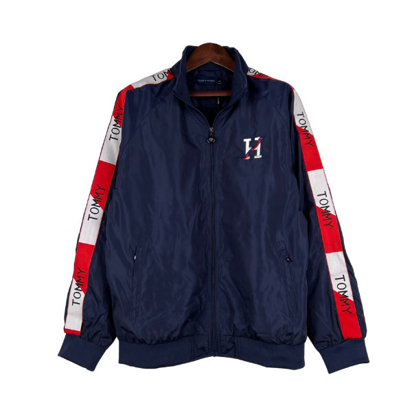 alt
Windjacke Tommy Hilfiger in Blau, Weiß und Rot - VENI Fußball