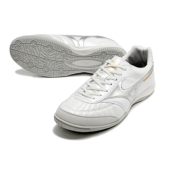 Chaussures de futsal Mizuno Morelia Sala Japan IC blanches et argentées - VENI Futebol