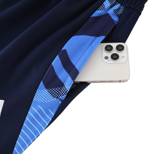 alt
Adidas Trainingsanzug mit Jacke + Hose, Dunkelblau - VENI Futebol