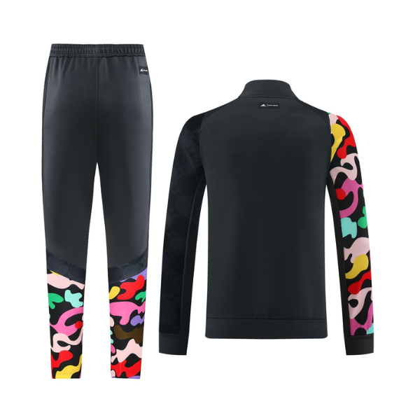 Adidas Kaltwetter-Set: Jacke + Hose in Schwarz und bunt - VENI Fußball