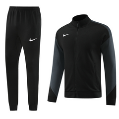 Nike Set für kaltes Wetter: Jacke + Hose in Schwarz und Grau - VENI Futebol
